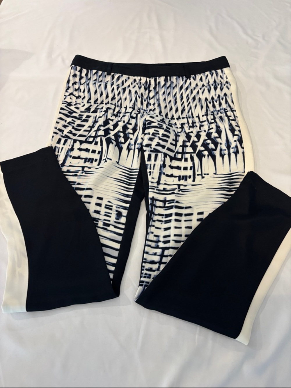 Parker women’s Black Blue White Graphic Silk Pants- size 8